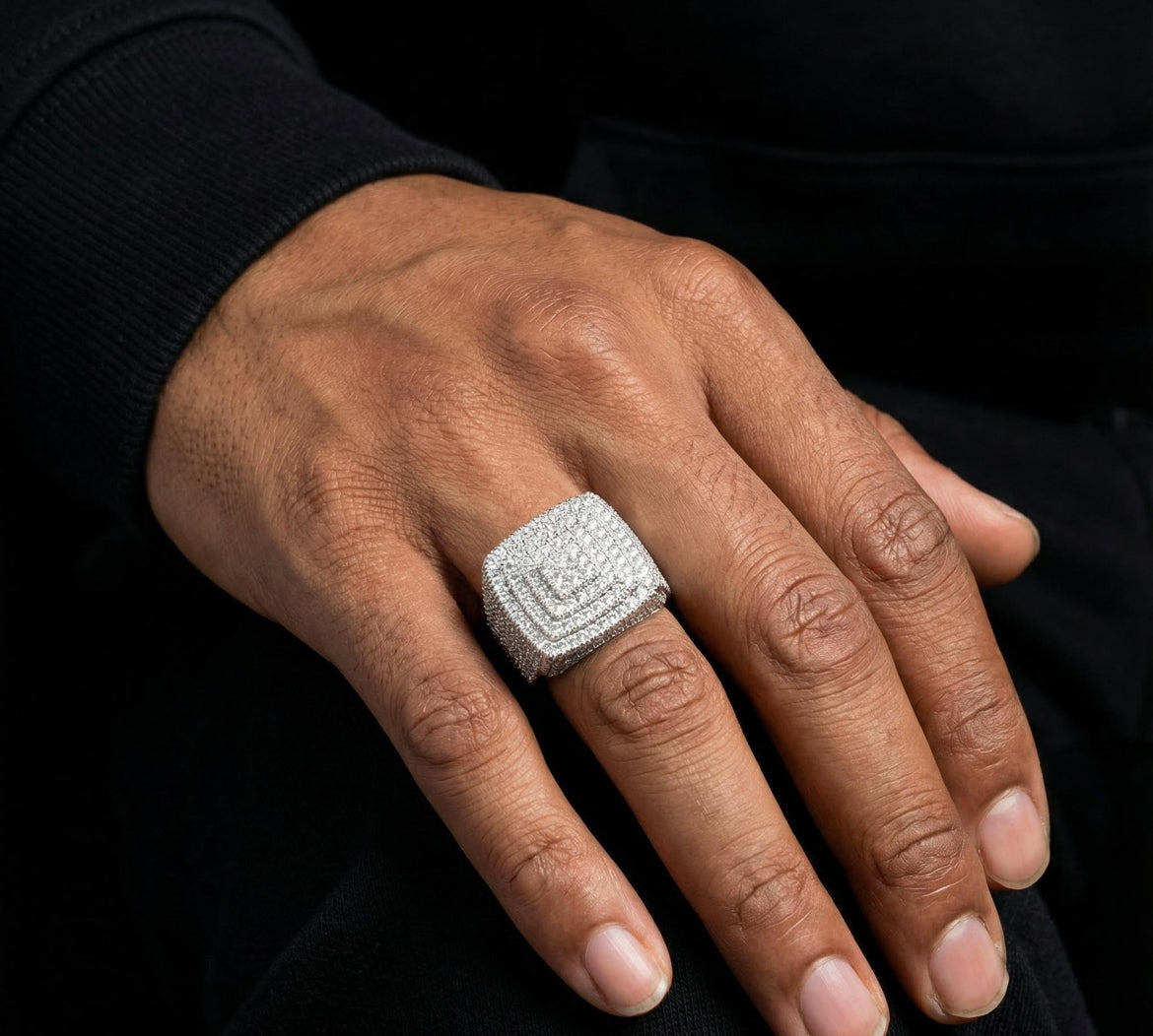 925S & VVS Moissanite Square Diamond Ring