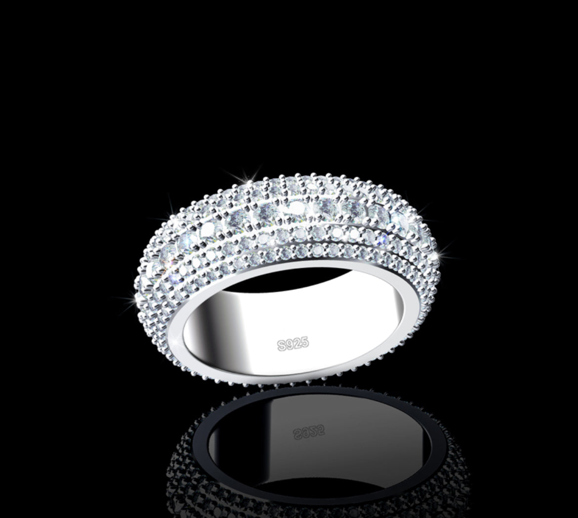 VVS Moissanite Middle Row Rotatable Ring