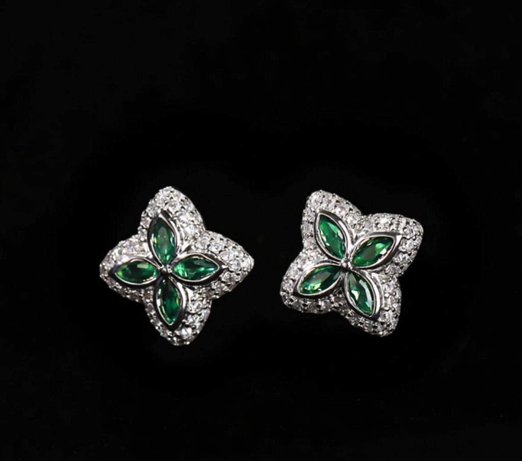 Green Flour Leaf Clover Earrings